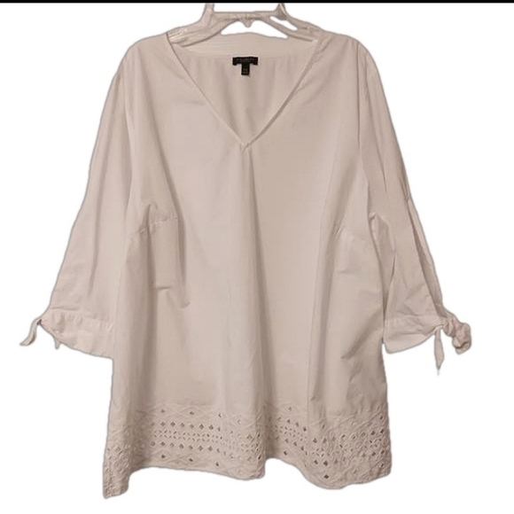 Talbots Tops - Talbots Crisp White Cotton Top With V-Neck Bow Sleeve & Cutout Lace Hem Coastal